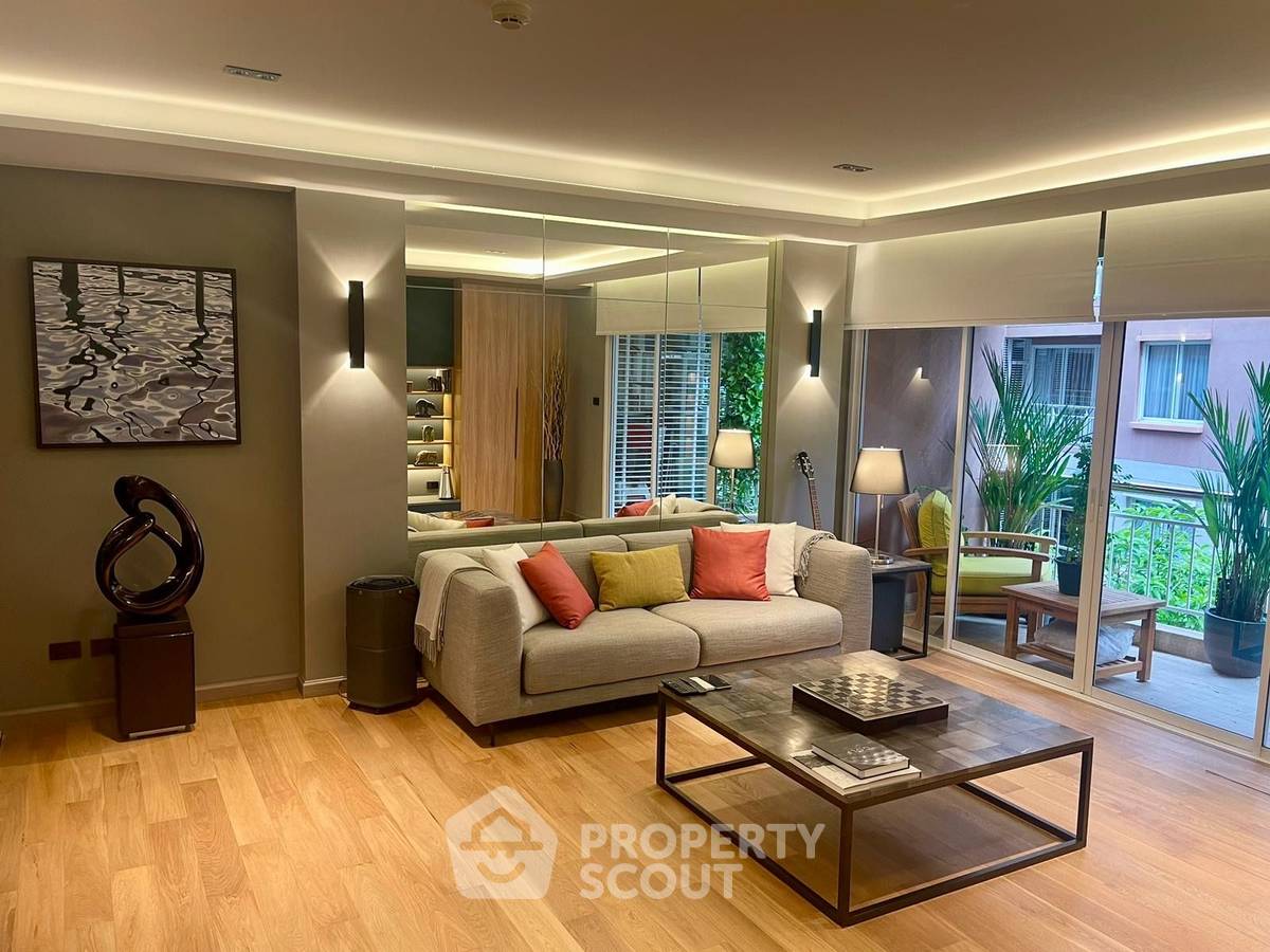 picture 2-BR Condo at The Rise Sukhumvit 39 near BTS Phrom Phong (ID 1983697) - 1/15