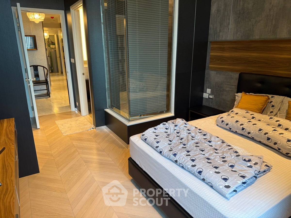 picture 3-BR Condo at Four Seasons Private Residences Bangkok near BTS Saphan Taksin (ID 1889349) - 7/24