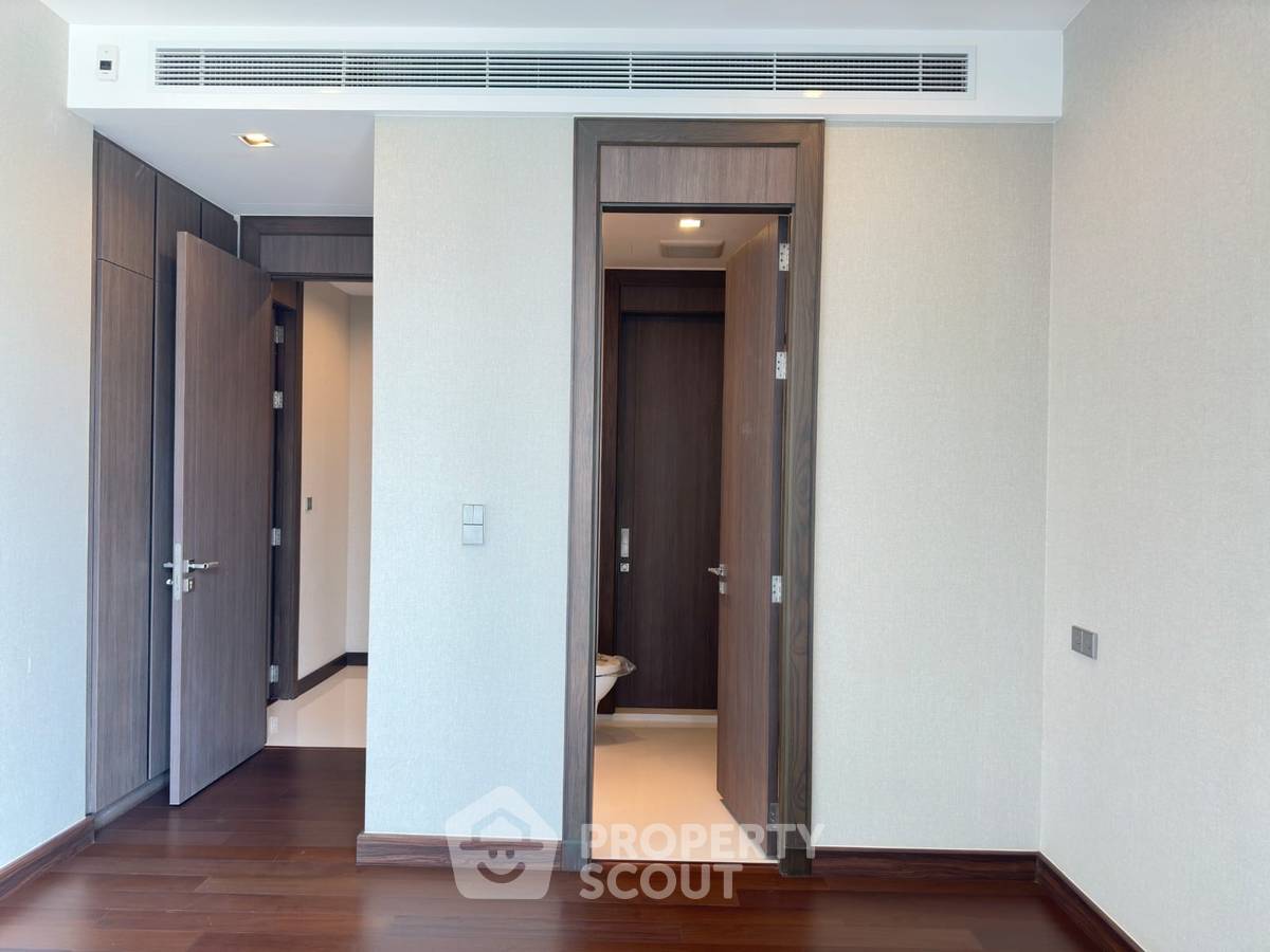 รูป คอนโด 2-ห้องนอน ที่ คิว วัน สุขุมวิท ใกล้ BTS นานา (ID 1019478) - รูปที่ 5/8