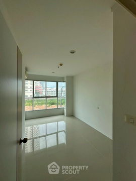1-BR Condo at Lumpini Park Beach Jomtien close to Jomtien Beach (ID 2160289)
