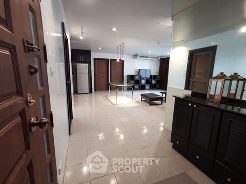 2-BR Condo at Supalai Place Sukhumvit 39 near BTS Phrom Phong (ID 2067984)