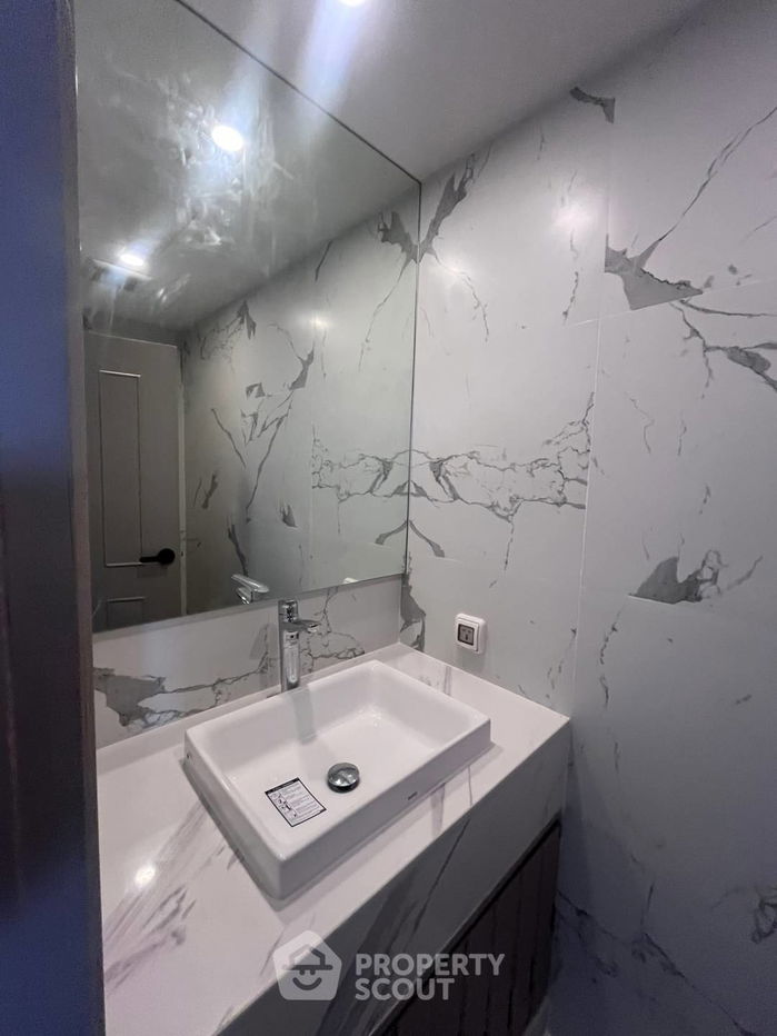 picture 3-BR Condo at All Seasons Mansion Condominium near BTS Phloen Chit (ID 1887608) - 16/16