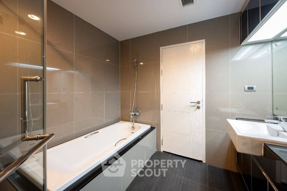 รูป คอนโด 2-ห้องนอน ที่ เดอะ เครสท์ สุขุมวิท 34 ใกล้ BTS ทองหล่อ (ID 2025945) - รูปที่ 35/41