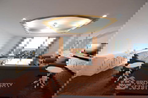 3-BR Condo at Oriental Towers Condominium near BTS Ekkamai (ID 510846)