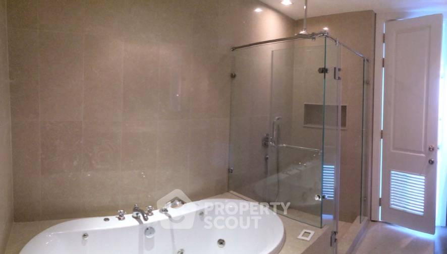 picture 3-BR Condo at Athenee Residence near BTS Phloen Chit (ID 2129547) - 5/8