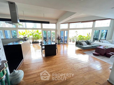 2-BR Condo at Sukhumvit House Condominium near MRT Sukhumvit (ID 1065647)