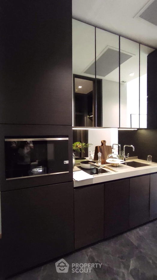 picture 1-BR Condo at 28 Chidlom near BTS Chit Lom (ID 2083493) - 10/12