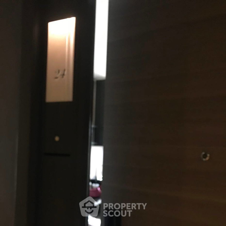 picture 1-BR Condo at The Room Sathorn - St. Louis near BTS Surasak (ID 814237) - 1/9
