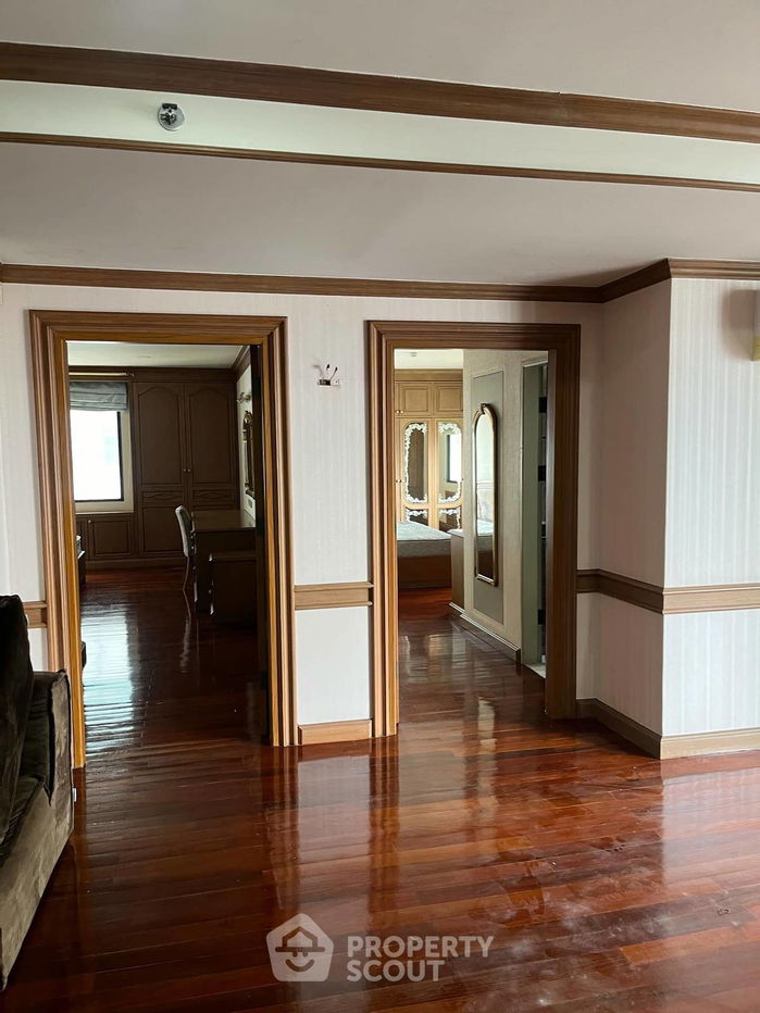 picture 2-BR Condo at Las Colinas near BTS Asok (ID 1911958) - 8/22
