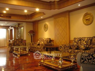 คอนโด 4-ห้องนอน ที่ อรุณโรจน์ ทาวเวอร์ คอนโดมิเนียม ใกล้ BTS อโศก (ID 512386)
