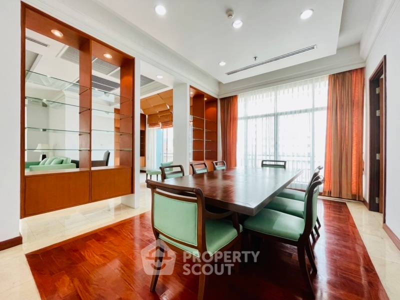 picture 4-BR Condo at Green Ville Exclusive Residence near BTS Nana (ID 994190) - 3/9