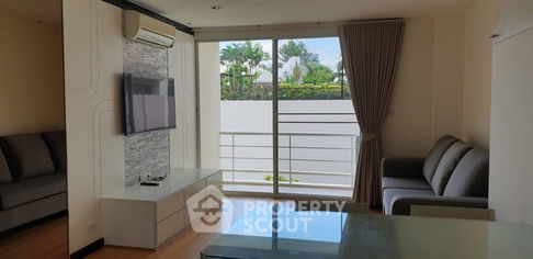 1-BR Condo at The Amethyst Sukhumvit 39 near BTS Phrom Phong (ID 382289)