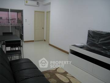 1-BR Condo at Supalai Park Asoke Ratchada near MRT Phra Ram 9 (ID 1292526)