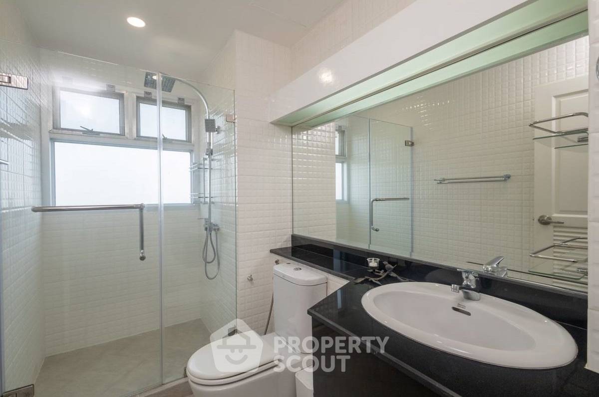 picture 3-BR Condo at Baan Suan Rim Sai close to Khao Takiab beach (ID 1396662) - 14/26