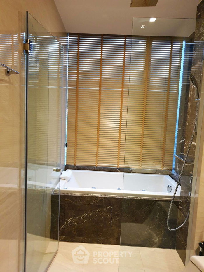 picture 2-BR Condo at Ashton Silom near BTS Chong Nonsi (ID 1013673) - 16/19