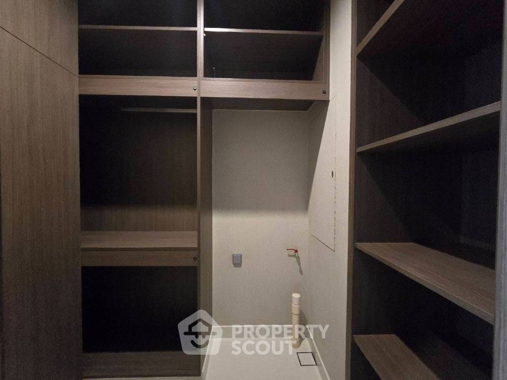 picture 2-BR Condo at Q1 Sukhumvit near BTS Nana (ID 1987674) - 11/13