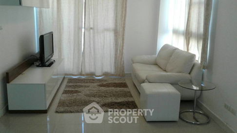 1-BR Condo at The Clover Thonglor Residence near BTS Thong Lor (ID 888671)