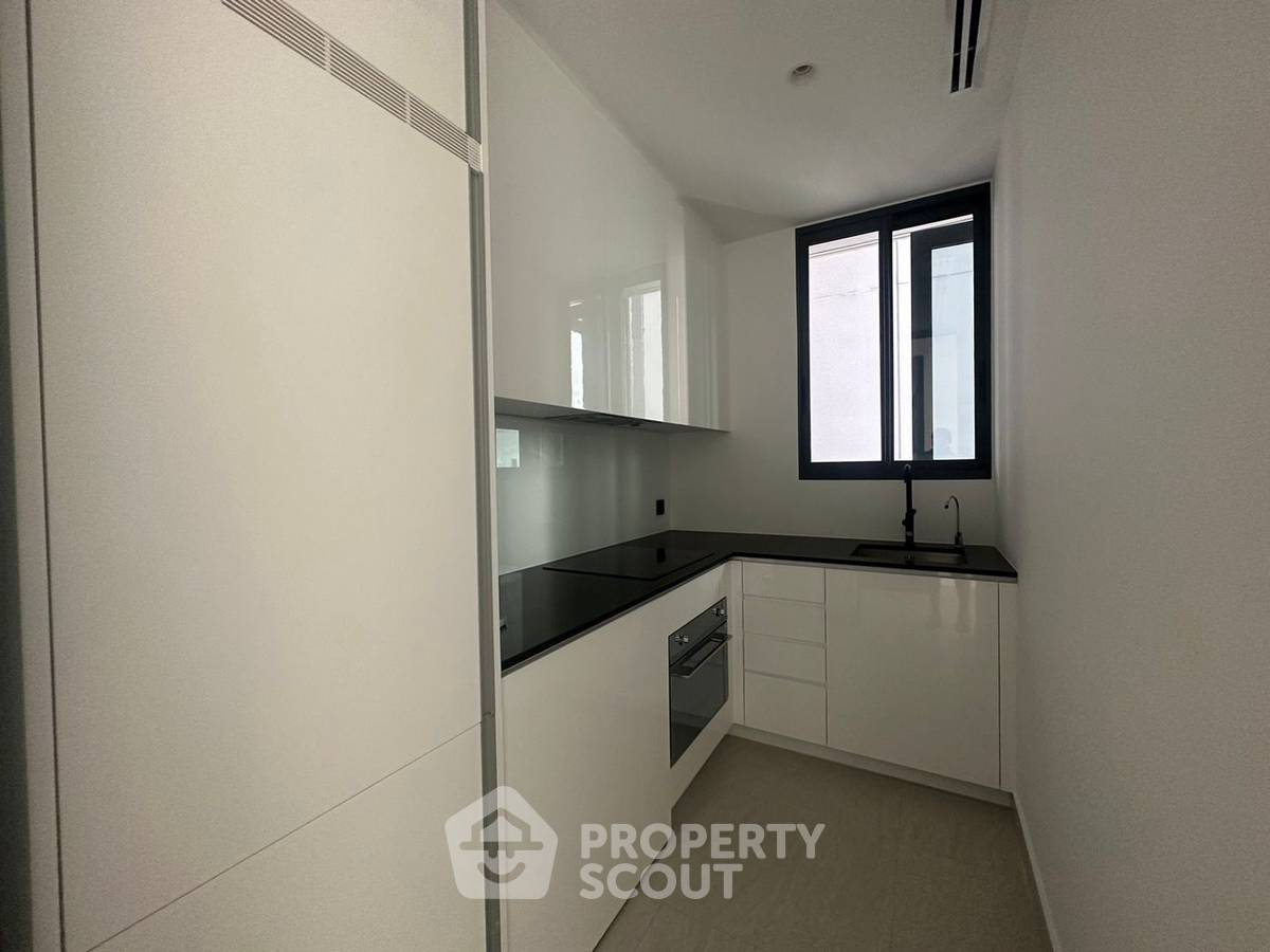 picture 2-BR Condo at Tait Sathorn 12 near BTS Saint Louis (ID 1316646) - 4/8