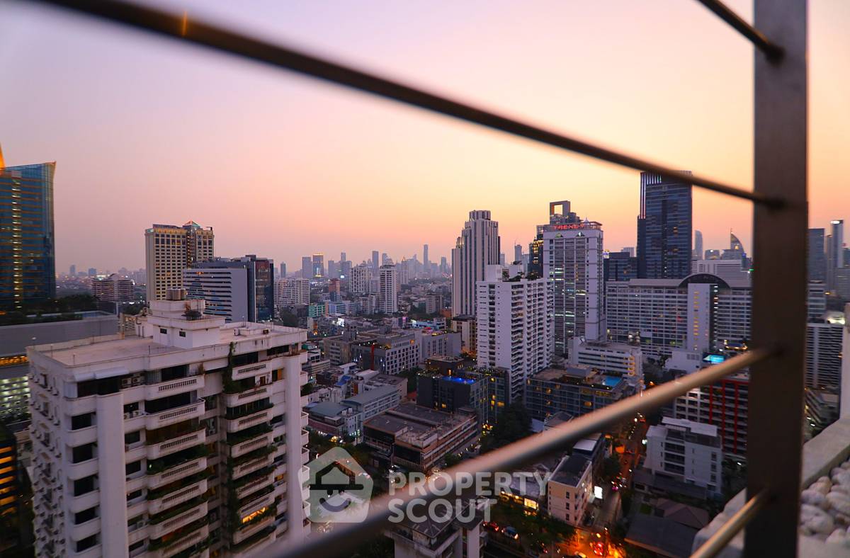 รูป คอนโด 4-ห้องนอน ที่ เดอะ มาสเตอร์ เซ็นเธรี่ยม อโศก-สุขุมวิท ใกล้ MRT สุขุมวิท (ID 565898) - รูปที่ 15/19