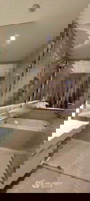 ขายคอนโด : คอนโด 1-ห้องนอน ที่ มิวนิค หลังสวน ใกล้ BTS ราชดำริ (ID 680552)