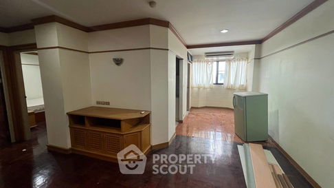 2-BR Condo at Phayathai Plaza near BTS Phaya Thai (ID 1747061)