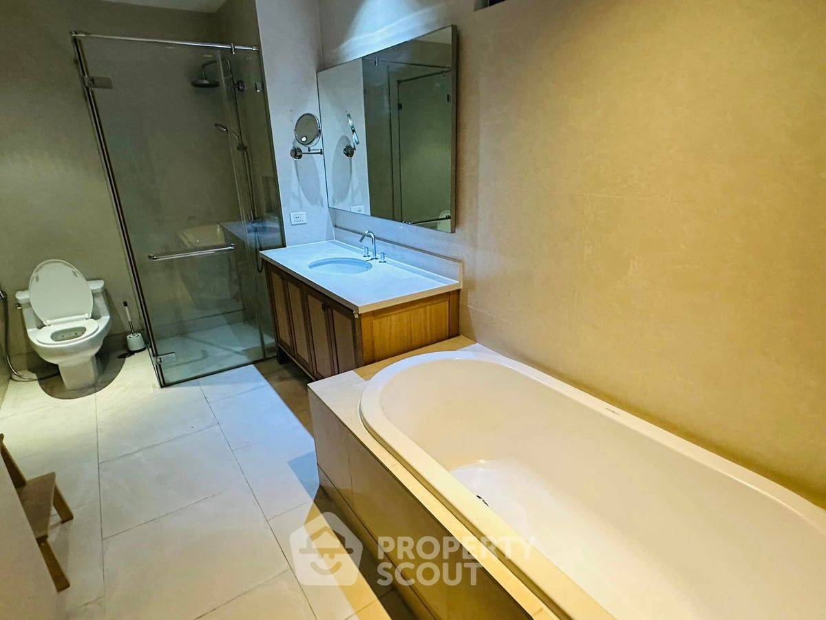 รูป คอนโด 2-ห้องนอน ที่ ดิ เอ็มโพริโอ เพลส ใกล้ BTS พร้อมพงษ์ (ID 2099377) - รูปที่ 11/12