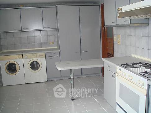 picture Pet-Friendly 3-BR At President Park Condominium Near MRT Queen Sirikit (ID 515381) - 7/7