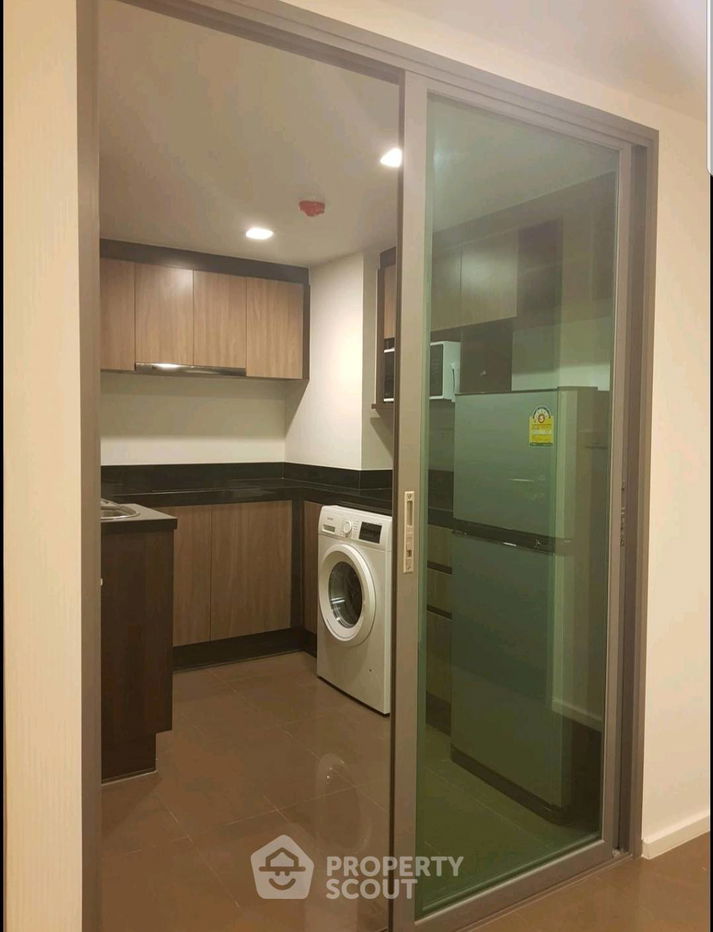 picture 1-BR Condo at Focus Ploenchit near BTS Nana (ID 494459) - 3/14