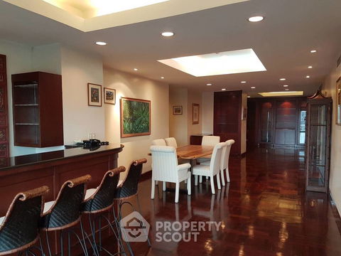3-BR Condo at Baan Somthavil Condominium near BTS Ratchadamri (ID 512961)