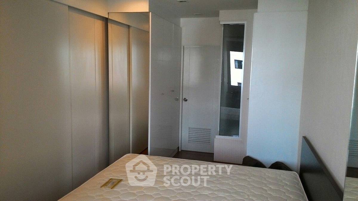 picture 1-BR Condo at Tree Condo Ekamai near BTS Ekkamai (ID 883765) - 9/13