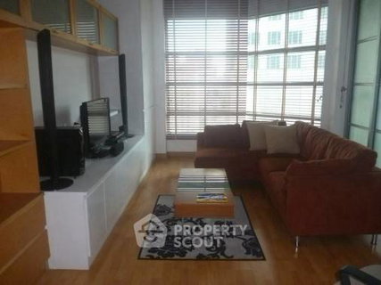 รูปภาพ 2-BR Condo at Citi Smart Sukhumvit 18 near BTS Asok (ID 2093764)