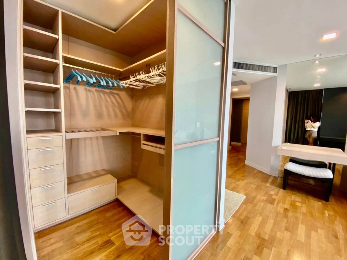 รูป คอนโด 2-ห้องนอน ที่ เออร์บานา สาทร คอนโดมิเนียม ใกล้ BTS ศาลาแดง (ID 1309677) - รูปที่ 20/33