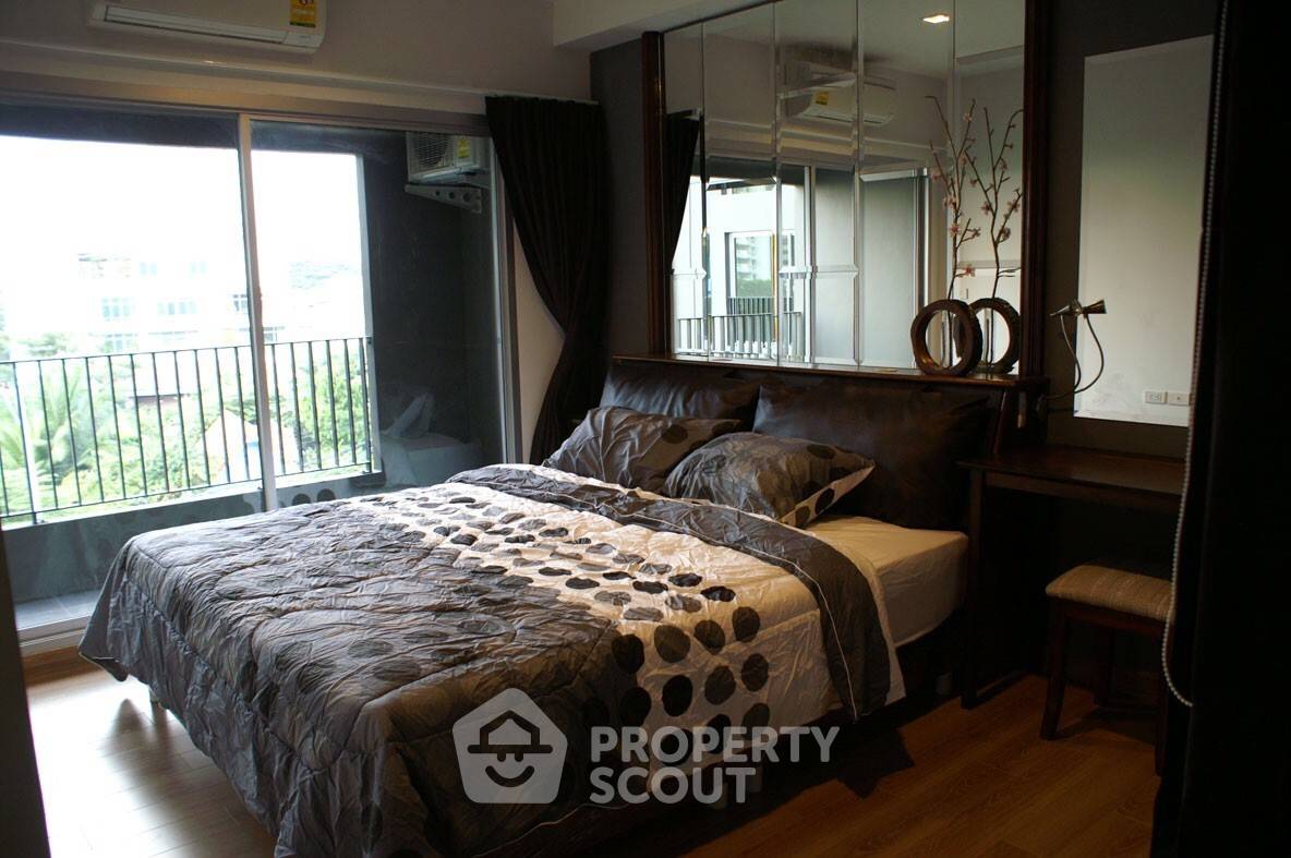 picture 2-BR Condo at The Seed Musee Sukhumvit 26 near BTS Phrom Phong (ID 449964) - 9/14