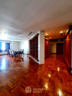 คอนโดให้เช่า : คอนโด 3-ห้องนอน ที่ บ้านสวนพลู ใน ทุ่งมหาเมฆ (ID 2084525)