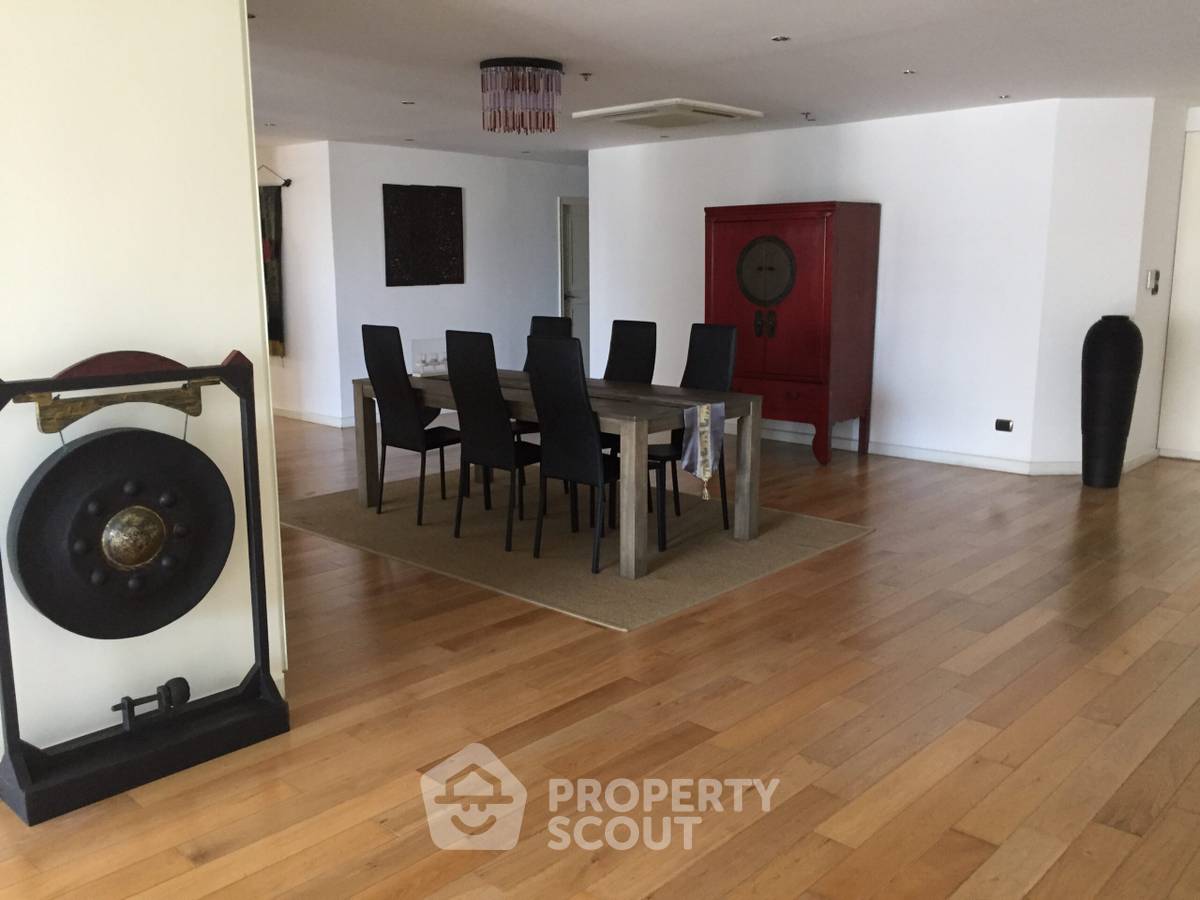 picture 4-BR Condo at Kallista Mansion near ARL Makkasan (ID 515567) - 5/33