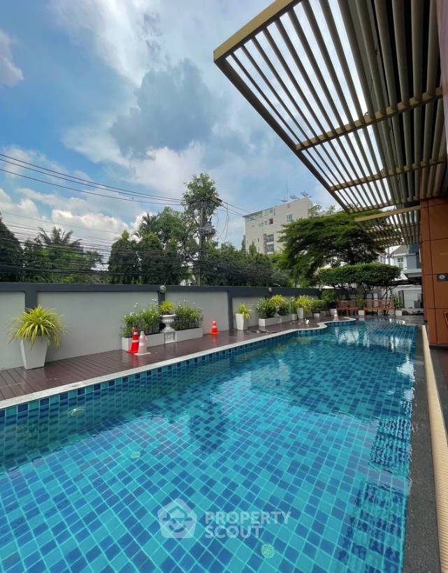 รูป คอนโด 2-ห้องนอน ที่ วิลล่า สิกขรา คอนโดมิเนียม ใกล้ พร้อมพงษ์ (ID 1144341) - รูปที่ 8/13