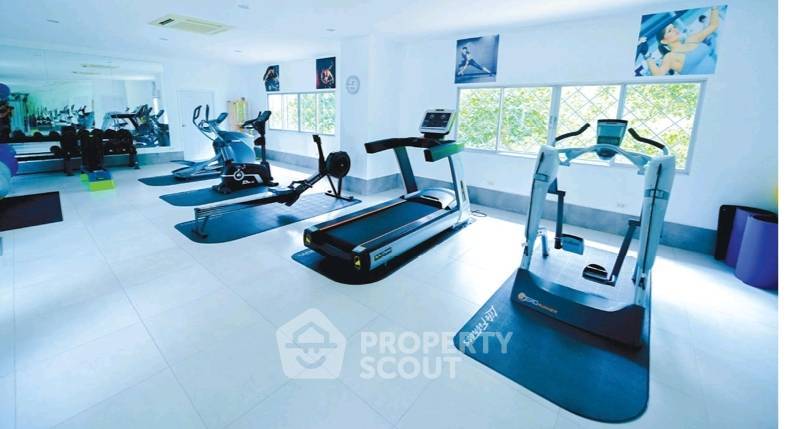 picture 2-BR Condo at Grand View Condo close to Baan Amphur (ID 2092979) - 21/22