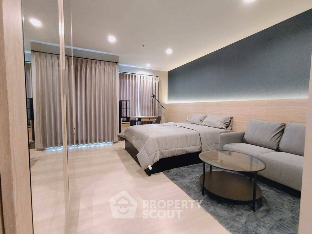 picture 1-BR Condo at Life One Wireless near BTS Phloen Chit (ID 372612) - 3/16