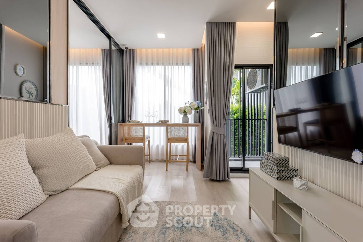 picture 1-BR Condo at Modiz Voyage Srinakarin close to Ramkhamhaeng (ID 1901115) - 2/12