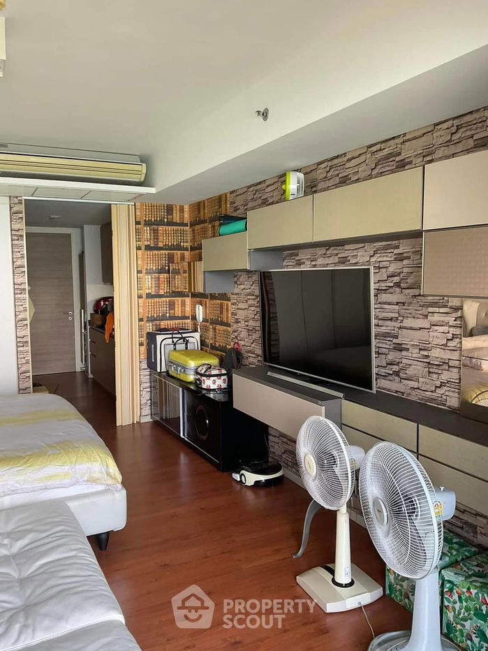 picture 1-BR Condo at Zire Wongamat close to Wong Amat (ID 2012398) - 3/9