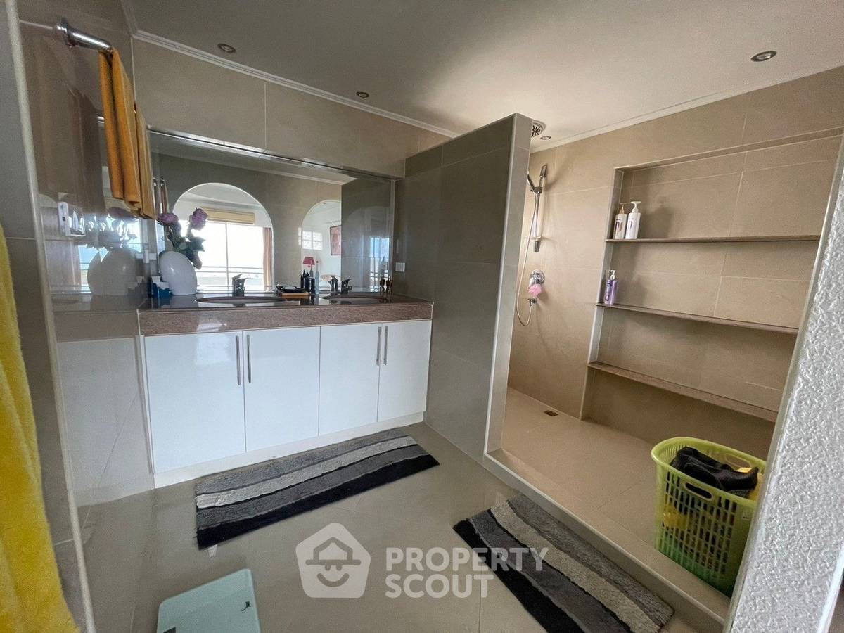รูป คอนโด 2-ห้องนอน ที่ สตาร์ บีช คอนโดเทล ใกล้ ถนนพระตำหนัก พัทยา (ID 1545847) - รูปที่ 12/32