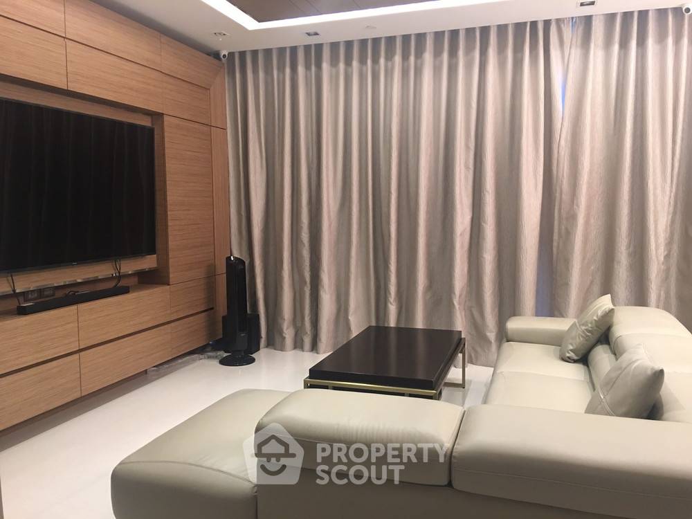 รูป คอนโด 2-ห้องนอน ที่ เดอะ แบงค็อค สาทร ใกล้ BTS สุรศักดิ์ (ID 387378) - รูปที่ 1/13