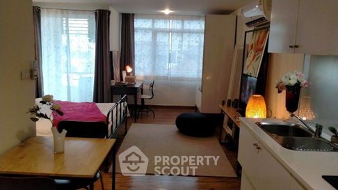 Studio Condo at J.W. Boulevard Srivara Condominium in Phlapphla (ID 2152308)