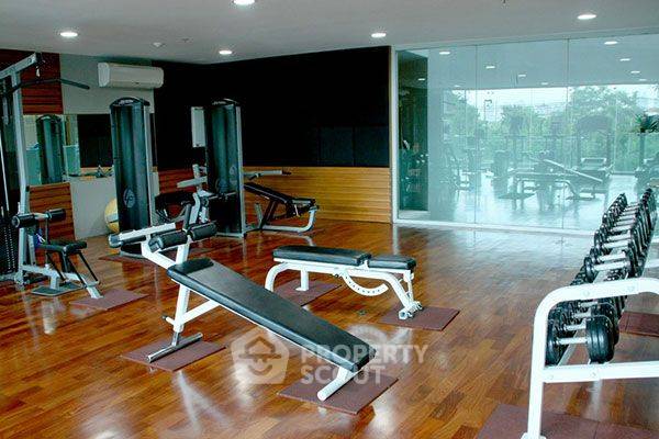 picture Novel 2-BR Condo at The Star Estate @ Narathiwas Condominium in Chong Nonsi (ID 1157738) - 17/20