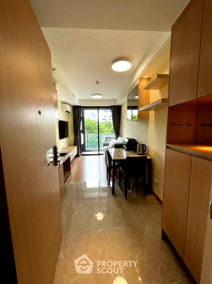 ขายคอนโด : คอนโด 2-ห้องนอน ที่ รีเกิล สาทร - นราธิวาส ใกล้ ถนนนราธิวาสราชนครินทร์ (ID 845985)