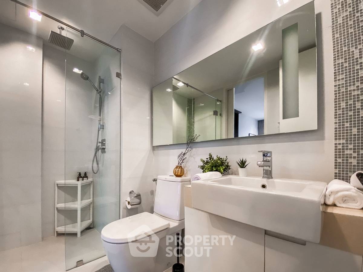picture 1-BR Condo at Nara 9 Sathorn-Narathiwas near BTS Saint Louis (ID 1959918) - 8/11