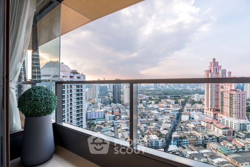 picture 2-BR Condo at The Lumpini 24 near BTS Phrom Phong (ID 1035659) - 3/12