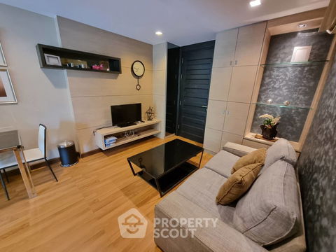 1-BR Condo at The Amethyst Sukhumvit 39 near BTS Phrom Phong (ID 1295666)