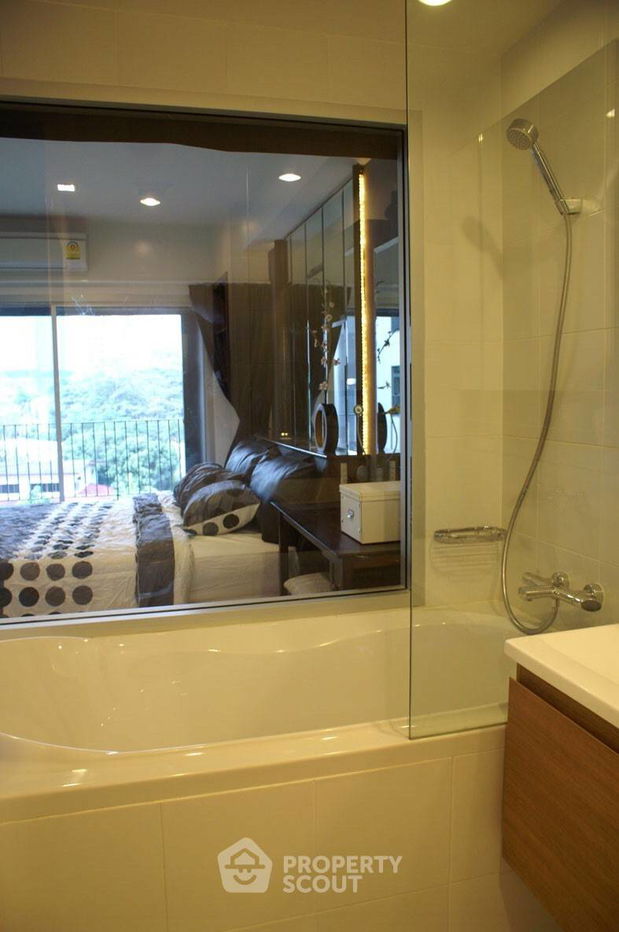 picture 2-BR Condo at The Seed Musee Sukhumvit 26 near BTS Phrom Phong (ID 449964) - 13/14