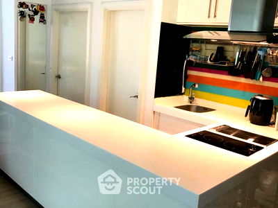 ขายคอนโด : คอนโด 2-ห้องนอน ที่ อโศก เพลส ใกล้ MRT สุขุมวิท (ID 811454)